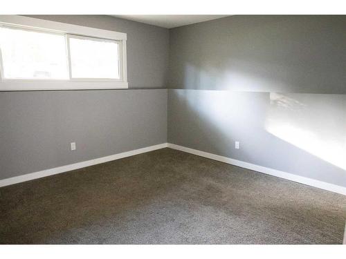 1765 9 Avenue Ne, Medicine Hat, AB - Indoor Photo Showing Other Room