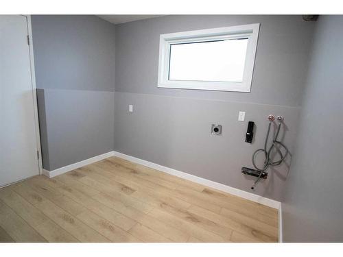 1765 9 Avenue Ne, Medicine Hat, AB - Indoor Photo Showing Other Room