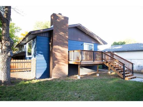 1765 9 Avenue Ne, Medicine Hat, AB - Outdoor With Deck Patio Veranda With Exterior