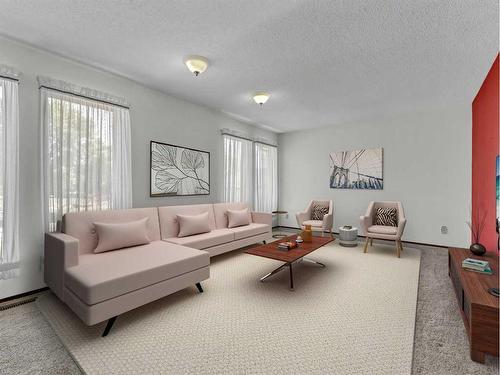 25 Cunliffe Crescent Se, Medicine Hat, AB - Indoor Photo Showing Living Room