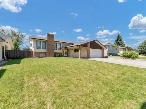 25 Cunliffe Crescent Se, Medicine Hat, AB - Outdoor