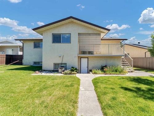 25 Cunliffe Crescent Se, Medicine Hat, AB - Outdoor With Deck Patio Veranda