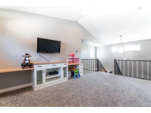 96 Somerside Way Se, Medicine Hat, AB - Indoor Photo Showing Other Room