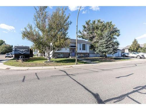 2166 Hatcher Drive Ne, Medicine Hat, AB - Outdoor