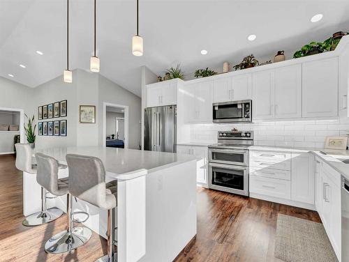 11016 Range Road 34, Rural Cypress County, AB - Indoor Photo Showing Kitchen With Stainless Steel Kitchen With Upgraded Kitchen