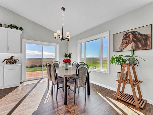 11016 Range Road 34, Rural Cypress County, AB - Indoor Photo Showing Dining Room