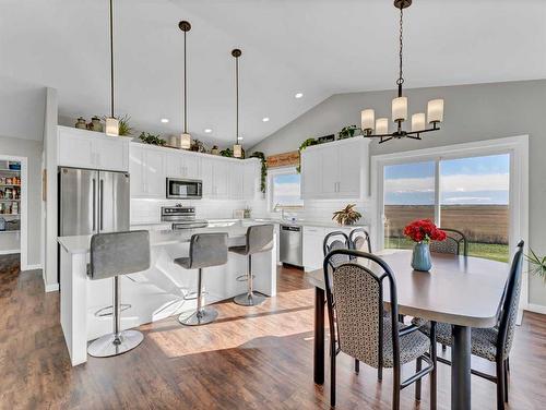 11016 Range Road 34, Rural Cypress County, AB - Indoor Photo Showing Dining Room