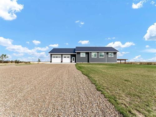 11016 Range Road 34, Rural Cypress County, AB - Outdoor