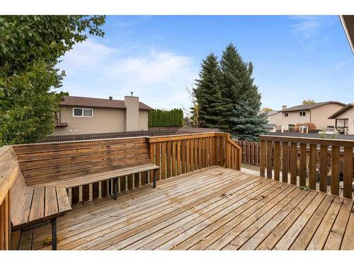 42 Rundle Crescent Se, Medicine Hat, AB - Outdoor With Deck Patio Veranda With Exterior