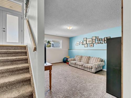 24 Hayward Close Ne, Medicine Hat, AB - Indoor