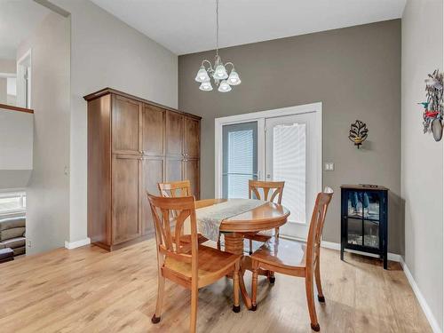 16 Terrace Road Ne, Medicine Hat, AB - Indoor Photo Showing Dining Room