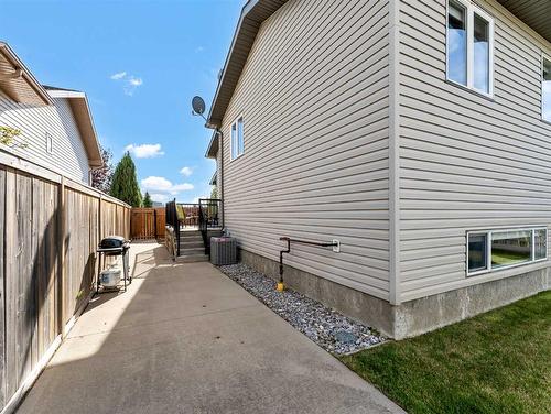 16 Terrace Road Ne, Medicine Hat, AB - Outdoor With Exterior