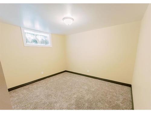 4601 55 Street, Stettler, AB - Indoor Photo Showing Other Room