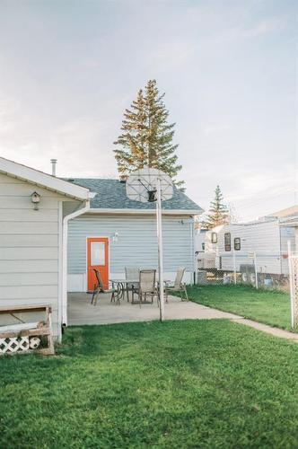 4601 55 Street, Stettler, AB - Outdoor