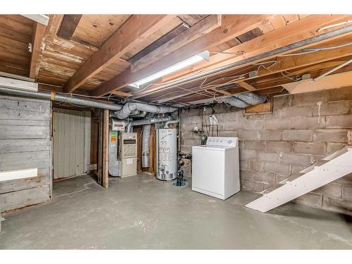 1001 Yuill Street Se, Medicine Hat, AB - Indoor Photo Showing Basement