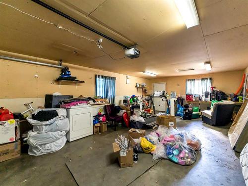 652 Industrial Avenue Se, Medicine Hat, AB - Indoor Photo Showing Garage