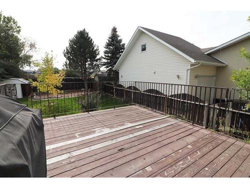 144 Seven Persons Crescent Sw, Medicine Hat, AB - Outdoor With Deck Patio Veranda With Exterior