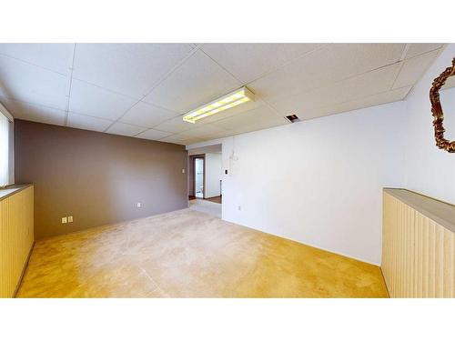 144 Seven Persons Crescent Sw, Medicine Hat, AB - Indoor Photo Showing Basement