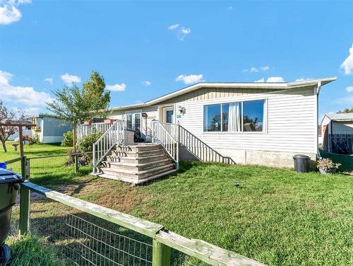 421 4 Street, Suffield, AB - Outdoor