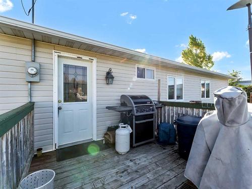 421 4 Street, Suffield, AB - Outdoor With Deck Patio Veranda With Exterior