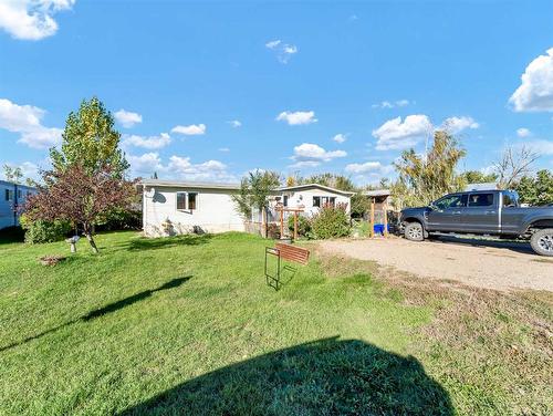 421 4 Street, Suffield, AB - Outdoor