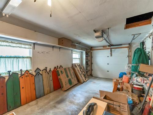 455 Connaught Drive Sw, Medicine Hat, AB - Indoor Photo Showing Garage