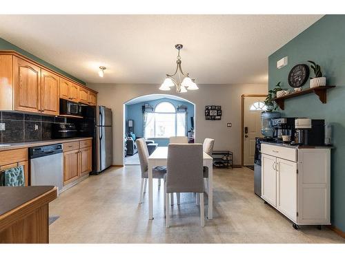 499 Vista Drive Se, Medicine Hat, AB - Indoor