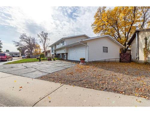 27 Craig Road Se, Medicine Hat, AB - Outdoor