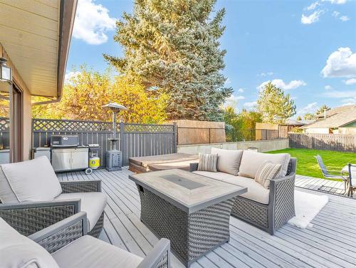 8 Ross View Place Se, Medicine Hat, AB - Outdoor With Deck Patio Veranda With Exterior