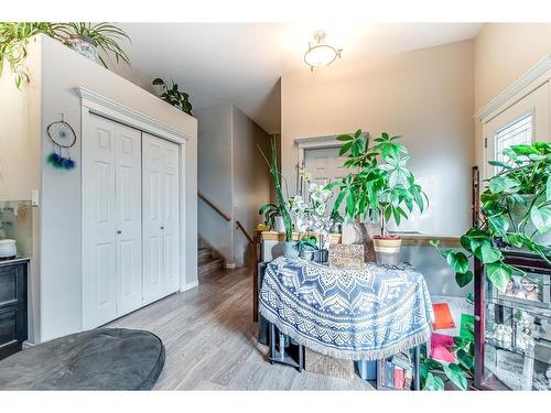 251 Hamptons Way Se, Medicine Hat, AB - Indoor Photo Showing Other Room