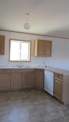 363 Wheatley Place, Tilley, AB - Indoor Photo Showing Kitchen