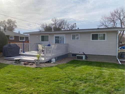 2287 20 Avenue Se, Medicine Hat, AB - Outdoor With Deck Patio Veranda With Exterior