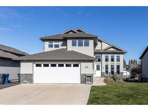 20 Cottonwood Close Sw, Medicine Hat, AB - Outdoor With Facade