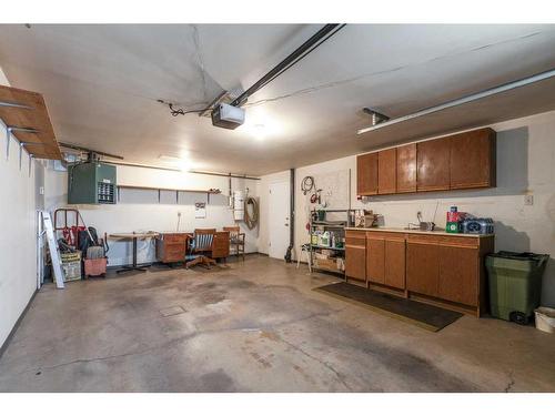 2-1165 16 Street Ne, Medicine Hat, AB - Indoor Photo Showing Garage