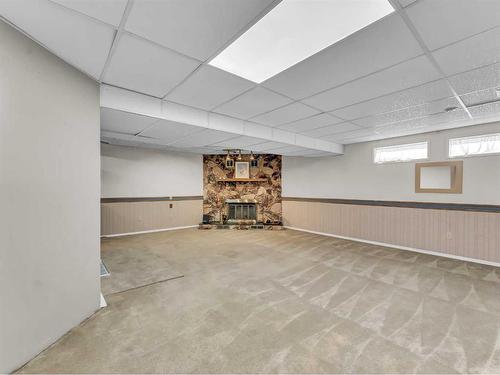 18 Rossland Place Se, Medicine Hat, AB - Indoor Photo Showing Basement