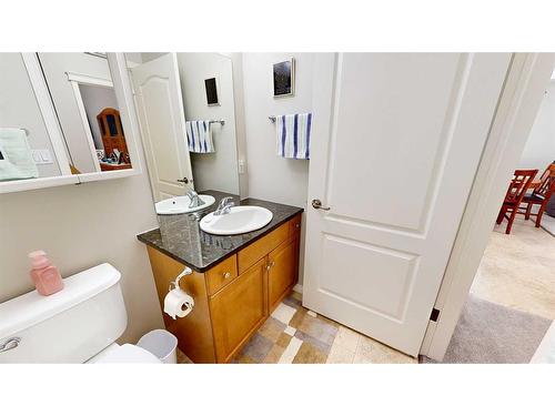 207-2800 13 Avenue Se, Medicine Hat, AB - Indoor Photo Showing Bathroom