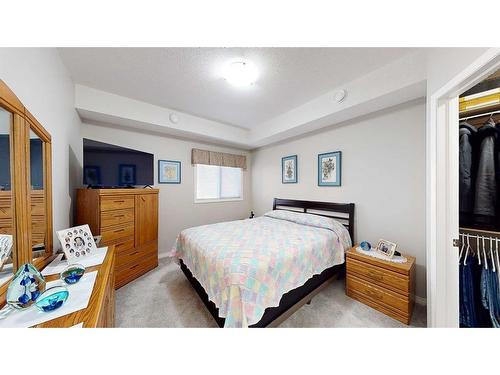 207-2800 13 Avenue Se, Medicine Hat, AB - Indoor Photo Showing Bedroom