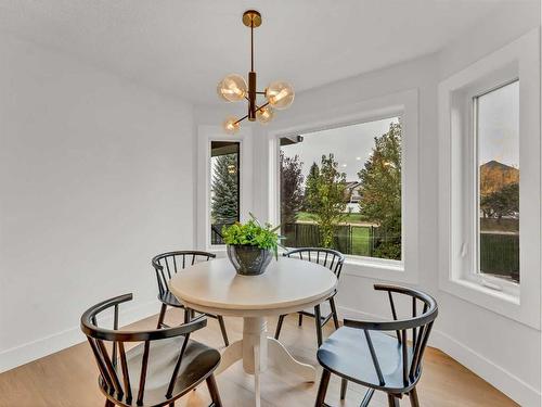 143 Sunset Road Sw, Medicine Hat, AB - Indoor Photo Showing Dining Room