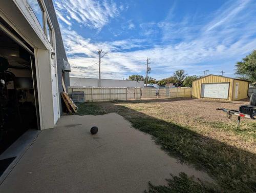 2-765 2 Street Se, Medicine Hat, AB 