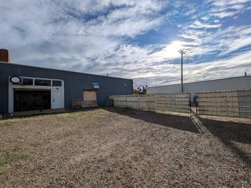 2-765 2 Street Se, Medicine Hat, AB 