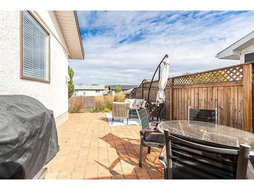 454 Hilton Crescent Ne, Medicine Hat, AB - Outdoor With Deck Patio Veranda With Exterior