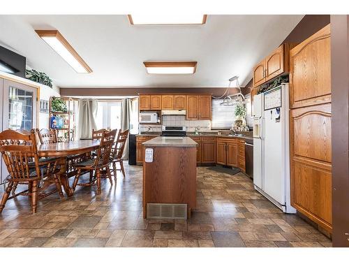 23 Taylor Avenue Se, Medicine Hat, AB - Indoor