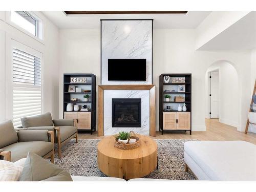 302 Yuma Court, Dunmore, AB - Indoor Photo Showing Living Room With Fireplace