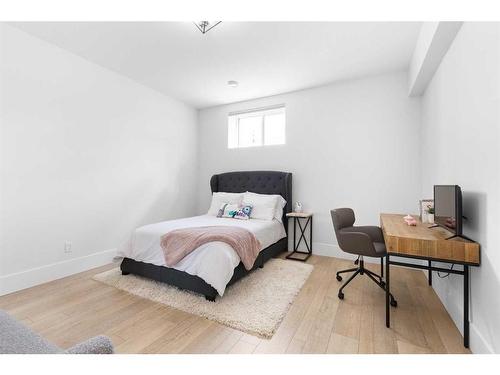 302 Yuma Court, Dunmore, AB - Indoor Photo Showing Bedroom