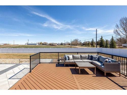 302 Yuma Court, Dunmore, AB - Outdoor With Deck Patio Veranda