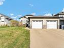 24 Cottonwood Close Sw, Medicine Hat, AB  - Outdoor 