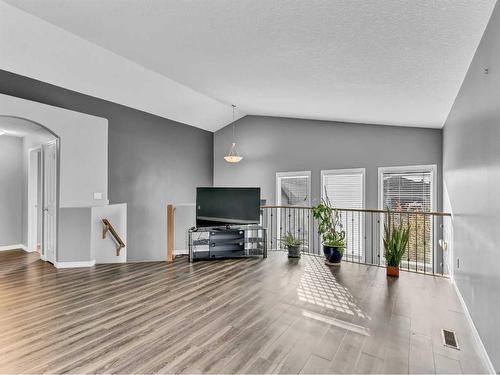 24 Cottonwood Close Sw, Medicine Hat, AB - Indoor