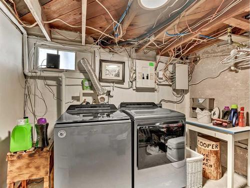 26 8 Street Se, Medicine Hat, AB - Indoor Photo Showing Laundry Room