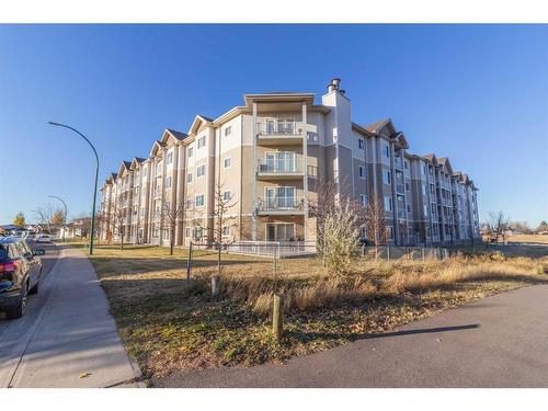 415-194 Sunrise Circle Sw, Medicine Hat, AB - Outdoor With Balcony With Facade