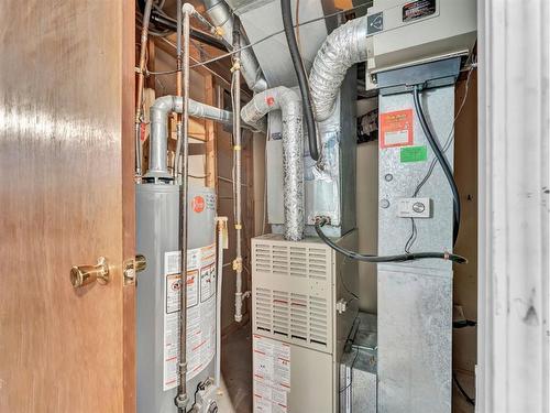 905 Ross Glen Drive Se, Medicine Hat, AB - Indoor Photo Showing Basement